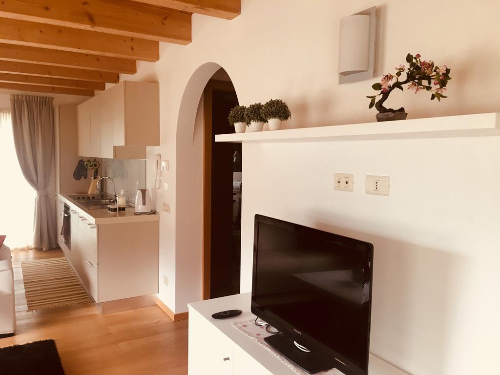Residenza Eleonora Apartment เตมู ภายนอก รูปภาพ