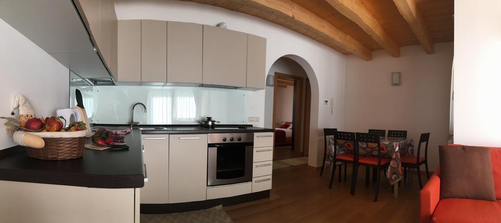 Residenza Eleonora Apartment เตมู ภายนอก รูปภาพ
